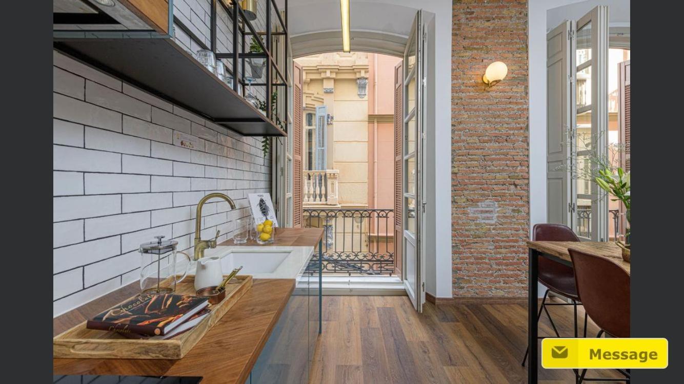 Glamorous Nino De Guevara On The City Center Malaga Exterior photo